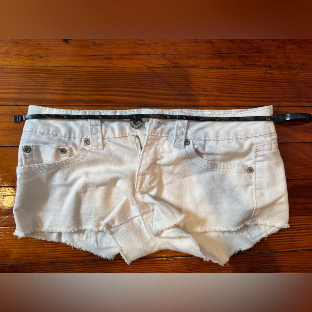 Mudd White Denim Shorts - Picture 3 of 3